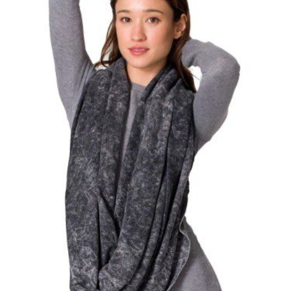 American Apparel Circle Scarf in Acid Wash